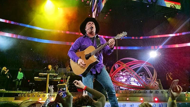 Thumbnail for Garth Brooks